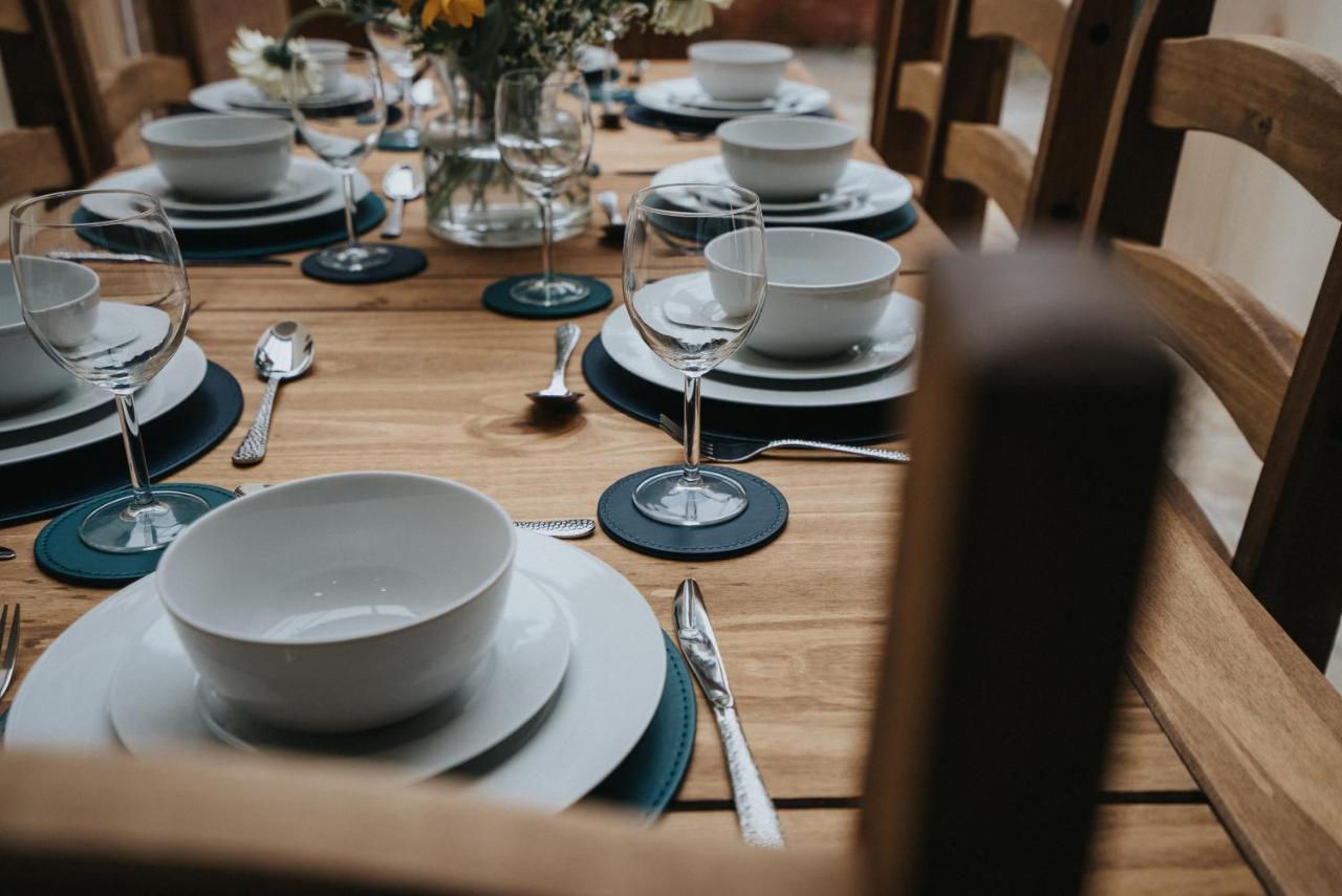 Holiday home - 5 Bedrooms Sleeps 11 Parking Wi-fi Contractors Preston (Lancashire)